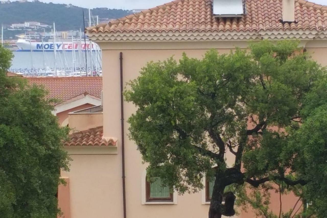 Strategico Ungaretti Apartment Olbia Bagian luar foto